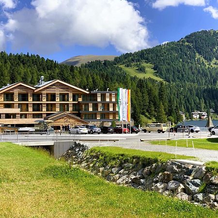 Alpin Peaks Hotel Turracher Hohe Екстериор снимка